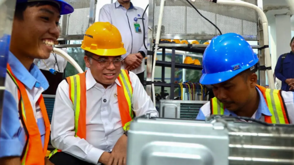 Yassierli saat meninjau pelaksanaan PVN 2026 di BBPVP Medan.Humas