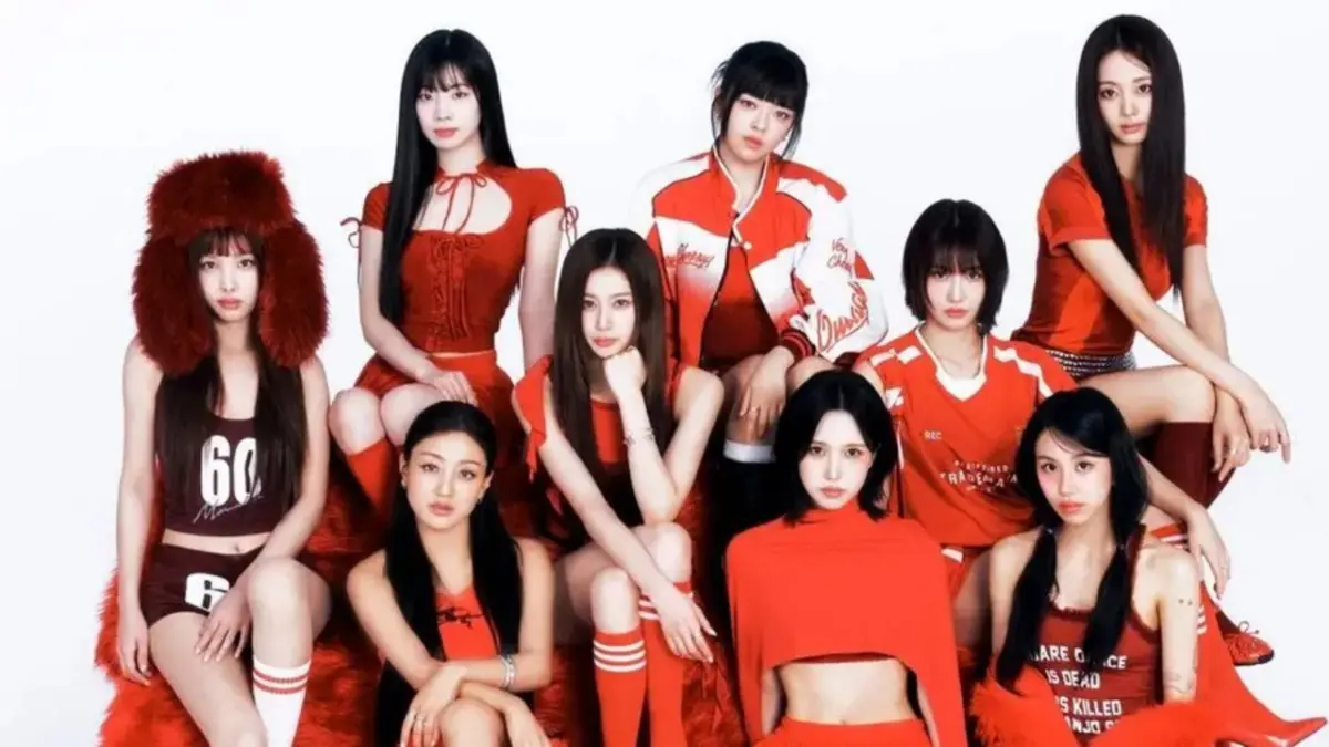 TWICE, Grup idola asal Korea Selatan. SOOMPI