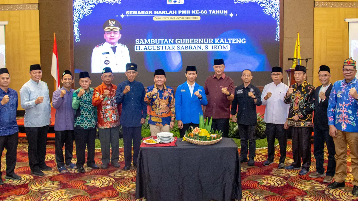 Gubernur H. Agustiar Sabran dan forkopimda menyapa jajaran pengurus dan kader PMII se-Kalteng. Arief Prathama/Kalteng Pos