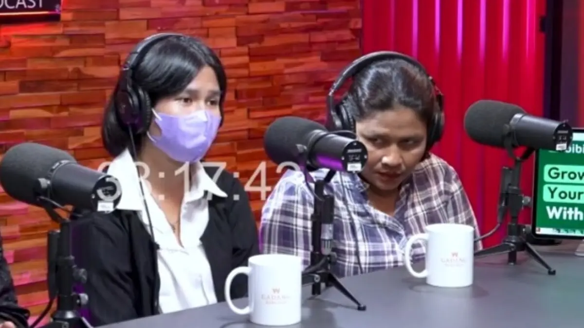Calon polwan dan ibunya saat podcast Deddy Corbuzier.YouTube/Deddycorbuzier