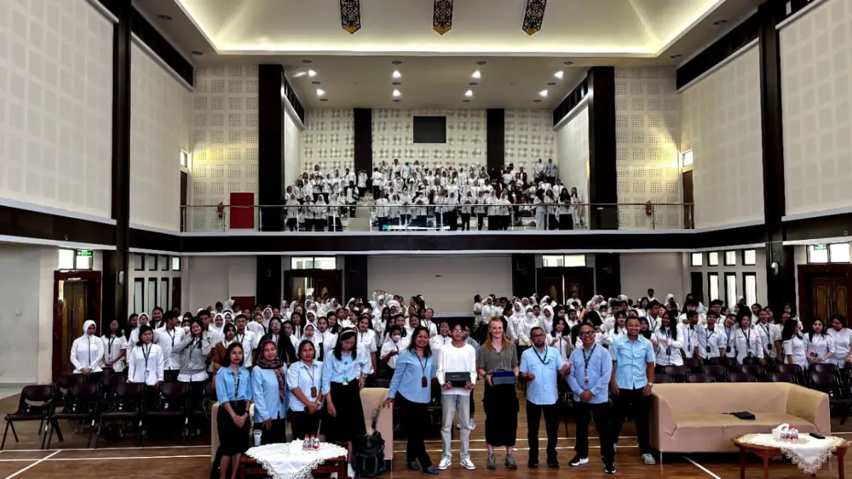 KULIAH UMUM : Mahasiswa dan dosen Poltekkes Palangka Raya mengikuti kuliah umum yang disampaikan dua orang narasumber. 
