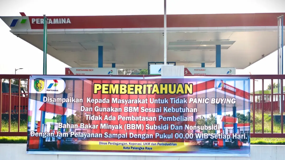 Imbauan kepada masyarakat yang antre BBM.Facebook/Udin Kantoex