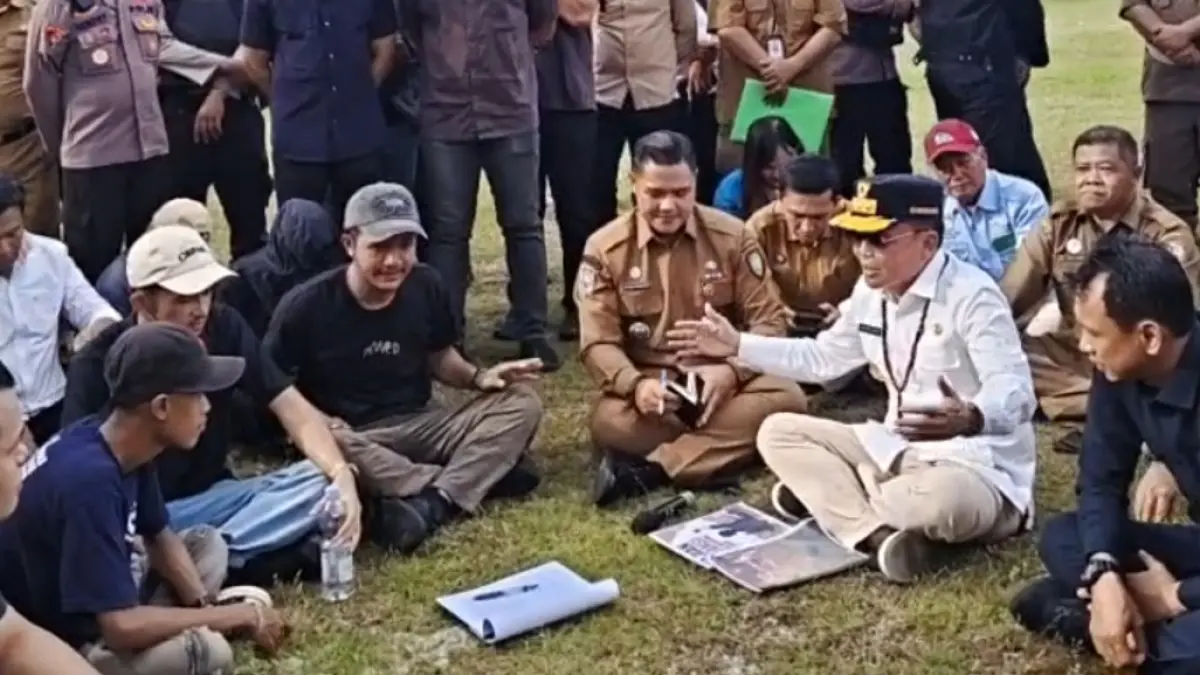 Gubernur Agustiar Sabran ajak diskusi mahasiswa.Rifqi/Kalteng Pos