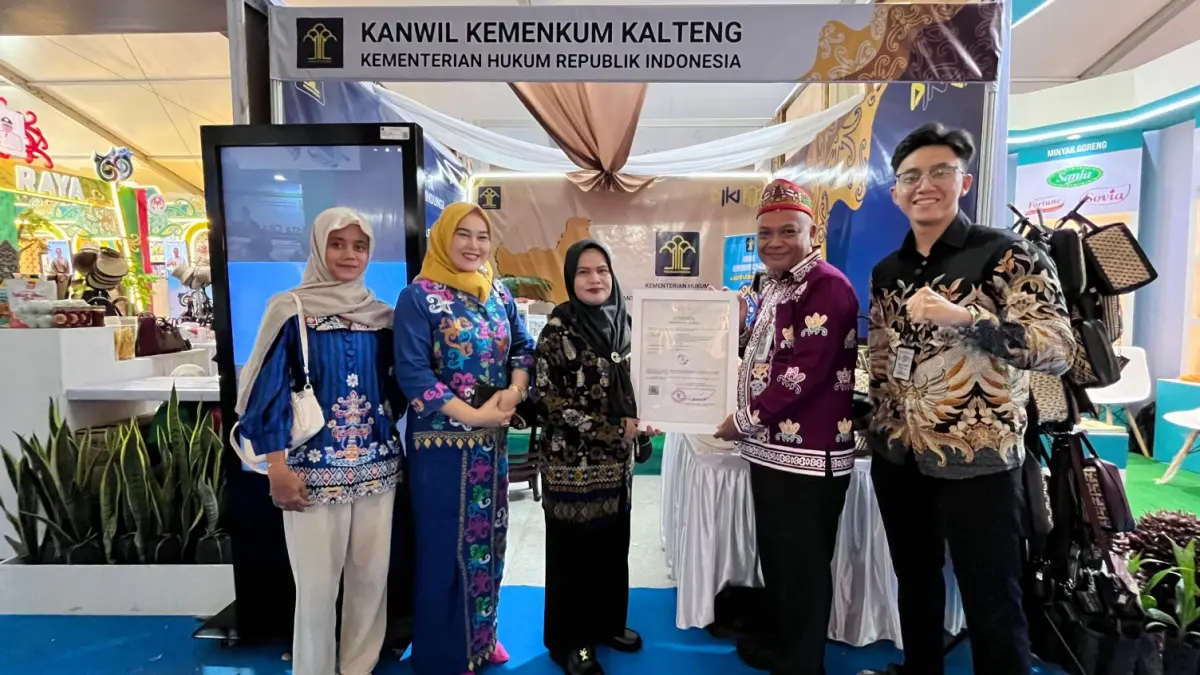 Stand Kanwil Kemenkum Kalteng di Kalteng Expo 2026.Humas