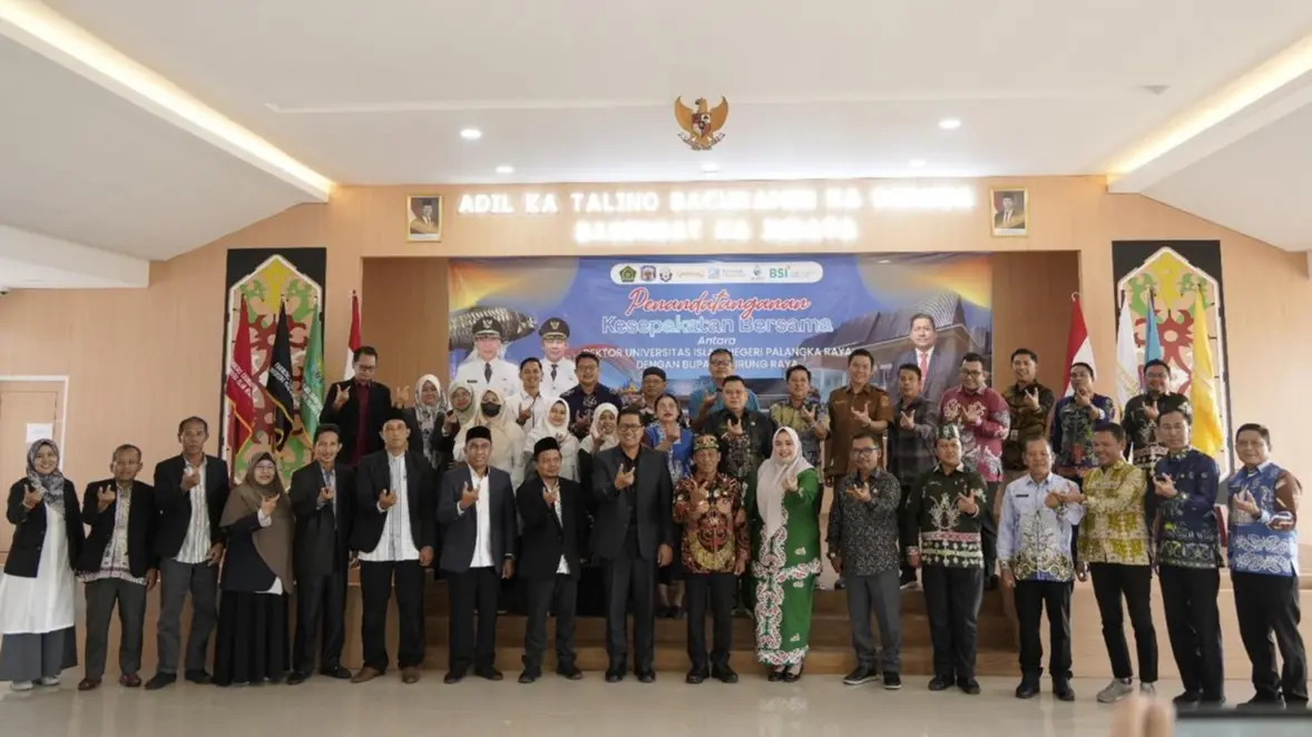 Jajaran UIN Palangka Raya dan Pemkan Murung Raya berfoto bersama.