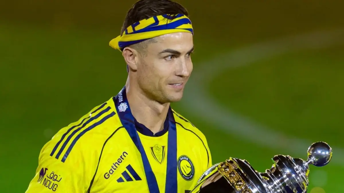 Cristiano Ronaldo sukses mengantar Al Nassr meraih trofi Liga Arab Saudi musim 2025/2026, Jumat (22/5/2026) dini hari WIB. Di sisi lain, pertandingan malam itu menjadi momen terakhir kebersaaamnya dengan sang pelatih, Jorge Jesus. (Sumber: Instagram @alnassr)