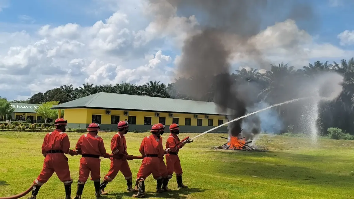 Latihan penanggulangan karhutla
