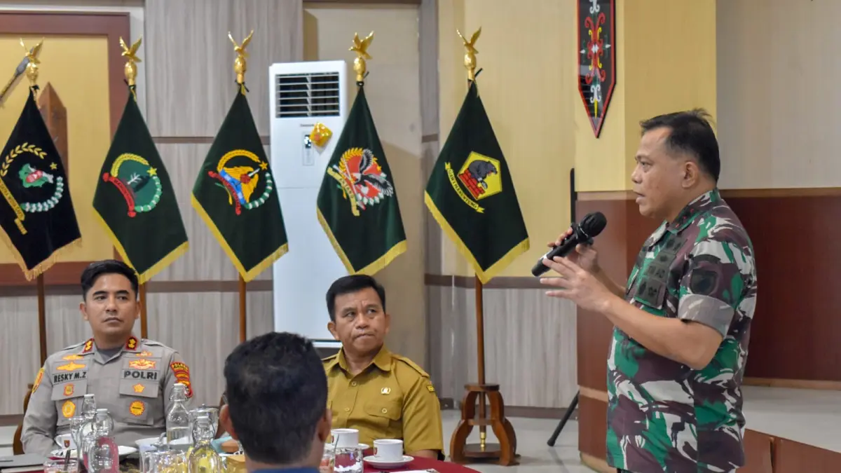 Pangdam Mayjen TNI Zainul Arifin merespon terkait dinamika pembangunan Yonif TP di Kotim.Pengdam