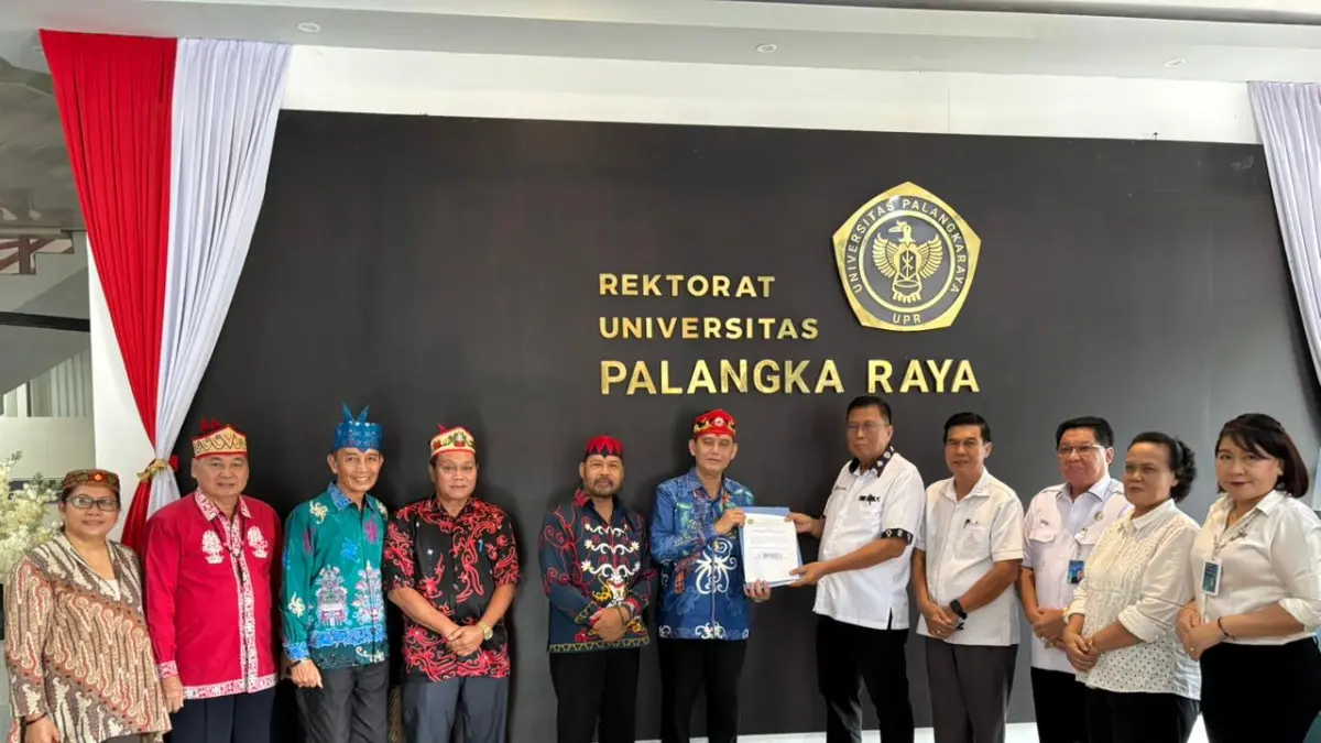 Prof Dr Ir Uras Tantulo, M.Sc daftar menjadi rector UPR.(Rifqi/Kalteng Pos)