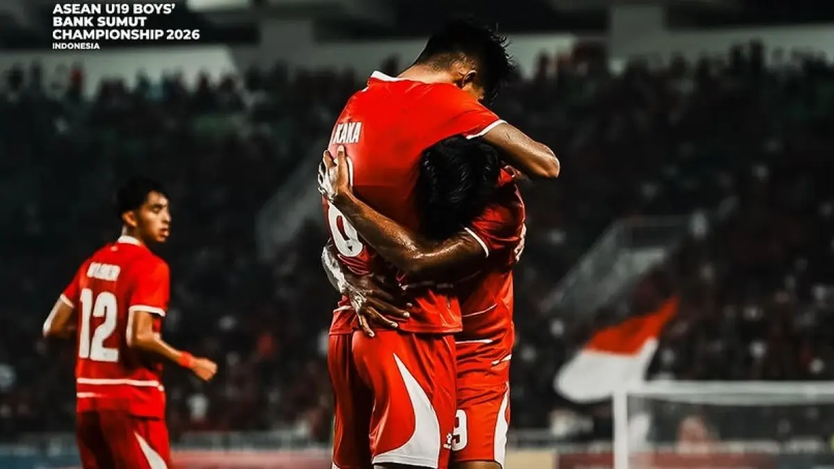 Timnas Indonesia U-19 sukses mengamankan tiga poin penting pada laga pembuka Grup A Piala AFF U-19 2026 usai menaklukkan Timnas Myanmar dengan skor telak 3-0 di Stadion Utama Sumatera Utara, Senin (1/6) malam WIB. (Sumber: Instagram @timnasindonesia dan @kitagaruda)