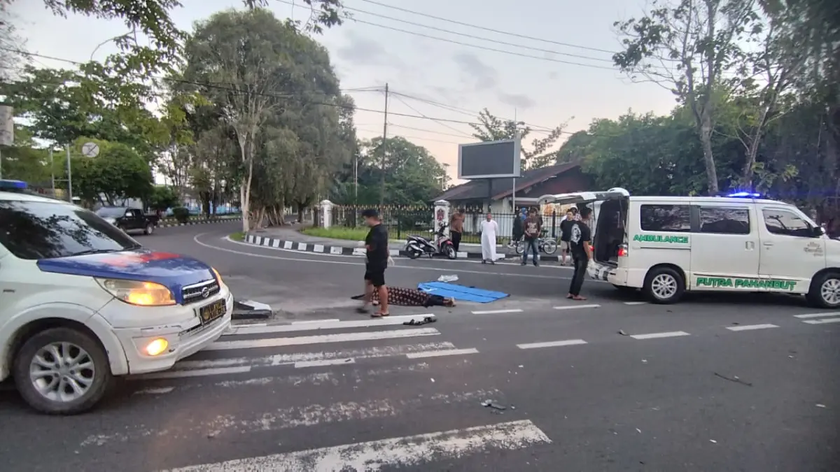 Kecelakaan menewaskan pengendara motor.(Unitlaka)