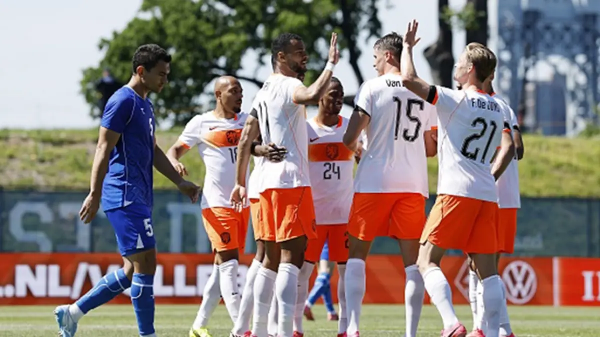 Timnas Belanda memetik kemenangan dramatis 2-1 atas Uzbekistan dalam laga uji coba yang berlangsung di Icahn Stadium, Selasa (9/6/2026) dini hari WIB. (Sumber: tsn.ca)