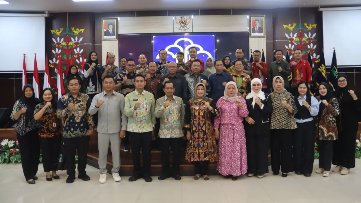 Kanwil Kemenkum Kalteng menerima kunjungan DPRD Barito Utara membahas Raperda.(Humas)
