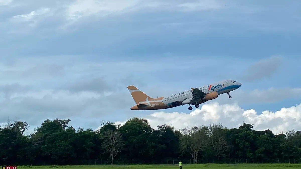Super Air Jet mulai membuka penerbangan di Bandara H Asan Sampit.(Miftah/kaltengpos.jawapos.com)
