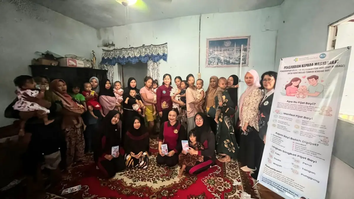 Dosen Poltekkes Kemenkes Palangka Raya melakukan pengabdian masyakata di Posyandu Seruni, di wilayah Puskesmas Pahandut, Palangka Raya.&nbsp;