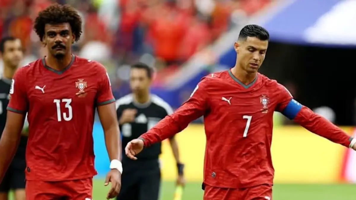 Hasil maksimal gagal didapatkan Timnas Portugal pada matchday perdana penyisihan Grup K Piala Dunia FIFA 2026 setelah hanya bermain imbang 1-1 dengan RD Kongo di Stadion Houston, Texas, Kamis (18/6) dini hari WIB. (Sumber: REUTERS/Phil Noble)