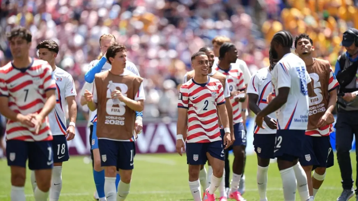 Timnas Amerika Serikat sukses meraih tiga poin kedua mereka pada babak penyisihan Grup D Piala Dunia FIFA 2026 usai menang 2-0 atas Australia di Stadion Lumen Field, Seattle, Sabtu (20/6) dini hari WIB. Dengan hasil tersebut, Amerika Serikat menjadi tim kedua yang dipastikan lolos ke Babak 32 Besar. (Sumber: AA Photo)