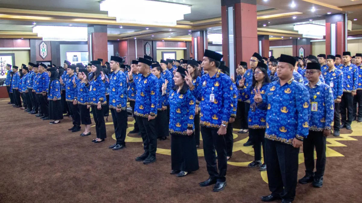 Pelantikan PNS lingkup Pemprov Kalteng.(Arief Prathama/Kalteng Pos)