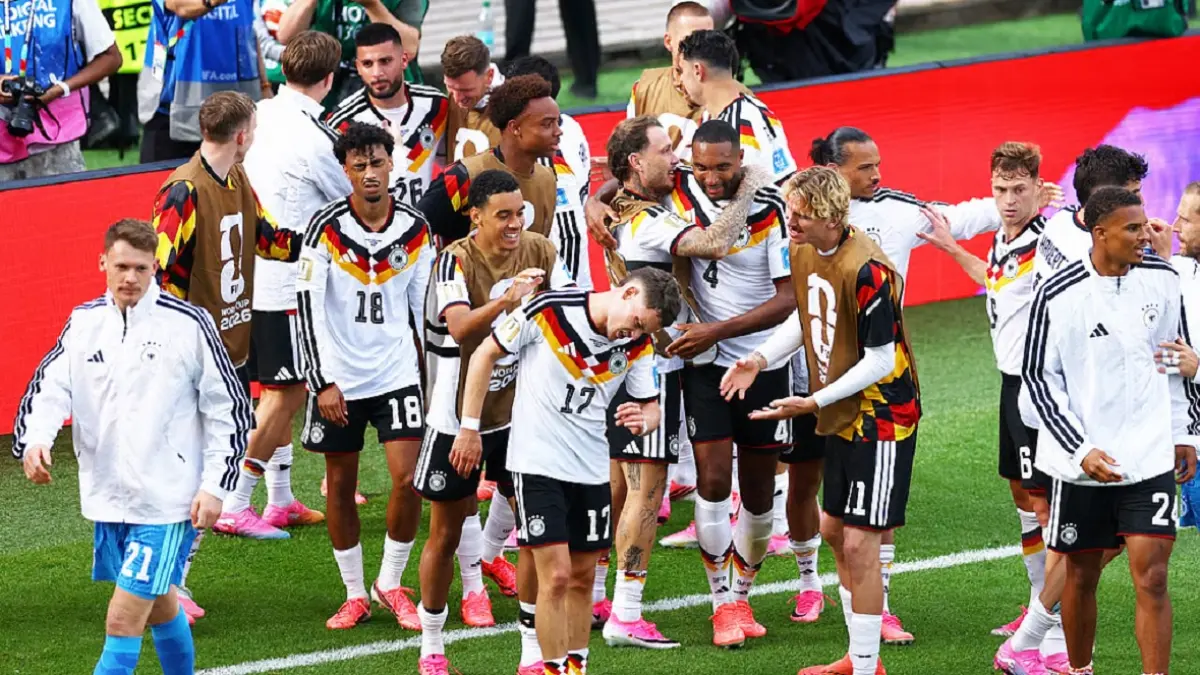 Deniz Undav merayakan gol kedua mereka bersama rekan setim. Timnas Jerman dipastikan lolos ke fase gugur Piala Dunia FIFA 2026 usai menang dramatis 2-1 atas Pantai Gading pada matchday kedua penyisihan Grup E di Toronto Stadium, Minggu (21/6/2026) dini hari WIB. (Sumber: Reuters Photo)