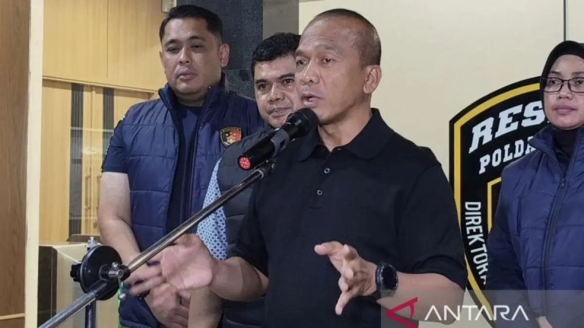 Kapolda Jawa Barat Irjen Pol Rudi Setiawan saat memberikan keterangan di Mapolda Jawa Barat, Kota Bandung, Selasa (23/6/2026). ANTARA/Rubby Jovan