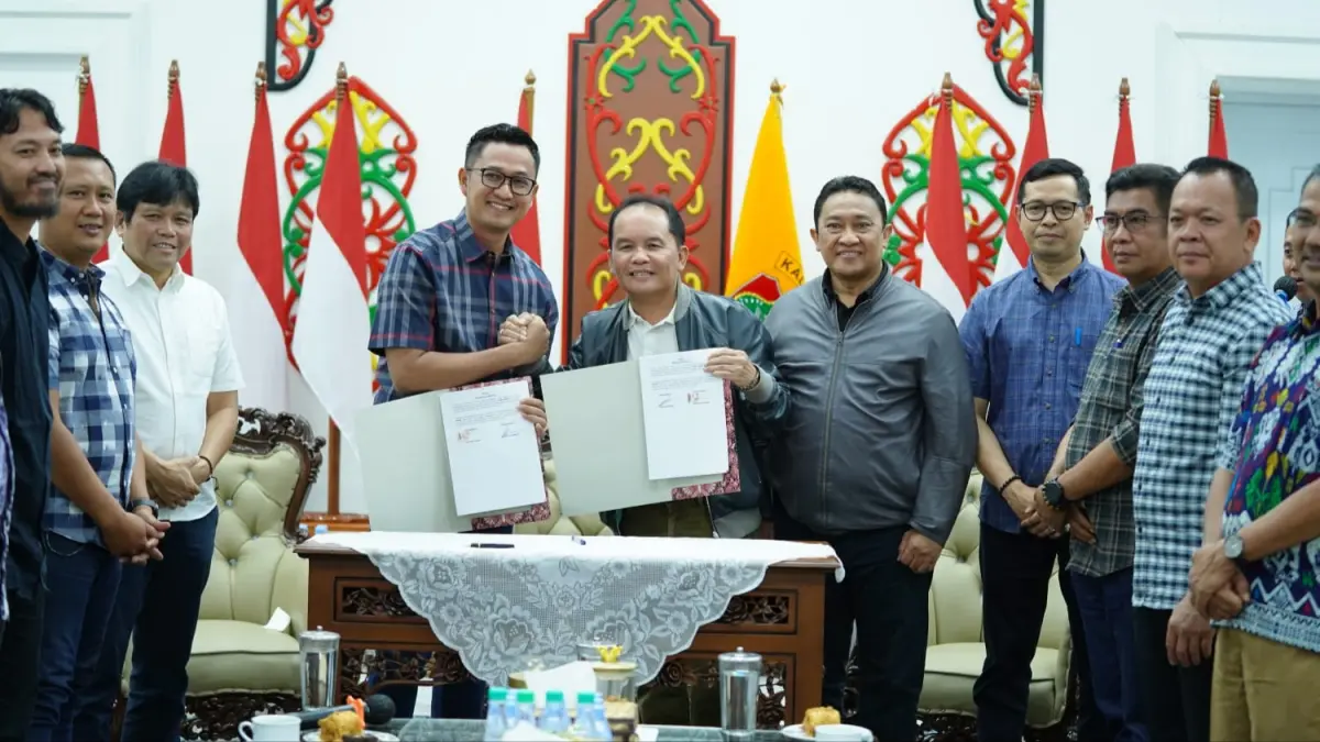 Penandatanganan kerja sama Pemprov Kalteng dengan manajemen Adhyaksa FC.(Humas)