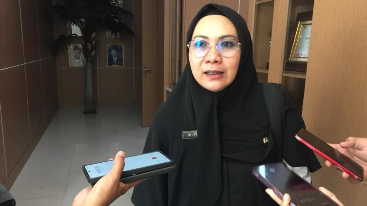 Direktur RSUD dr Murjani Sampit, dr Yulia Nofiany, saat diwawancarai awak media belum lama ini. FOTO BAHRI/KALTENG POS
