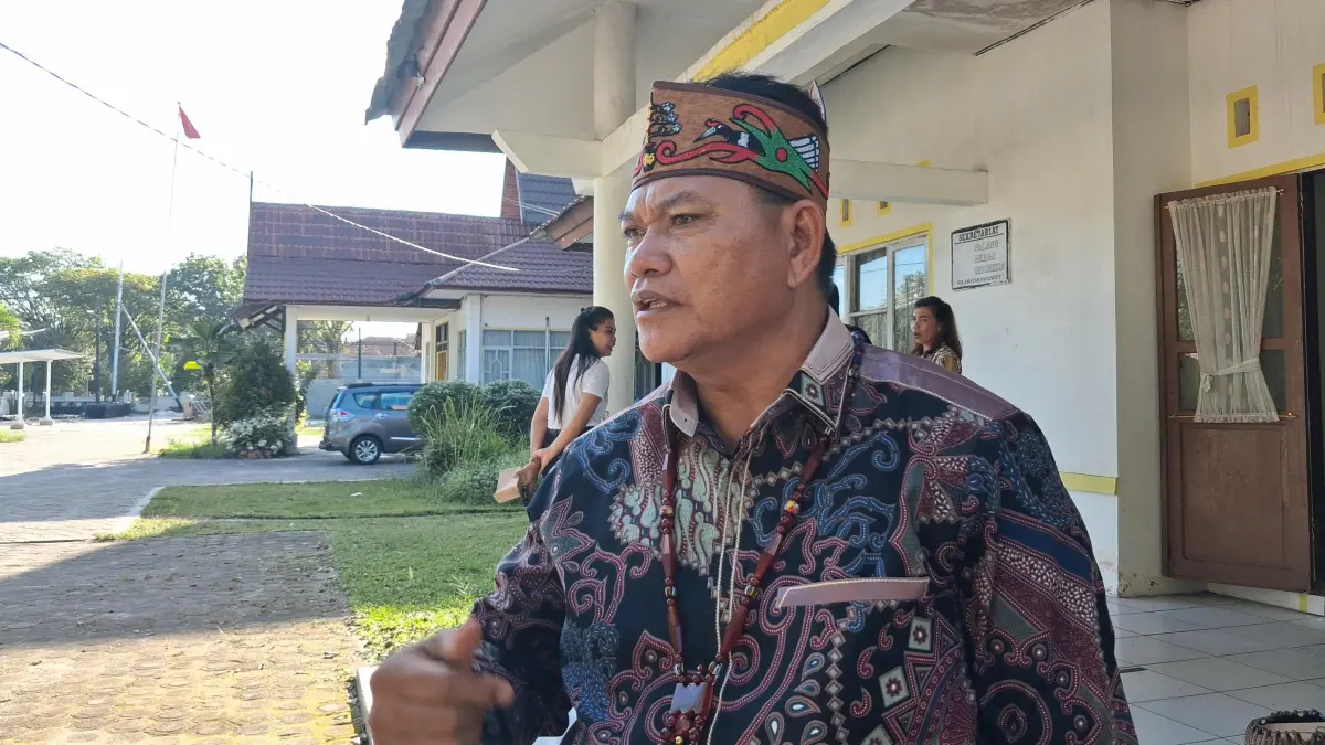 Damang Pahandut Wiliam soal pelaporan Ius Praptani Asi terhadap Zheze Galuh.(Agus Pramono/Kaltengpos.jawapos.com)