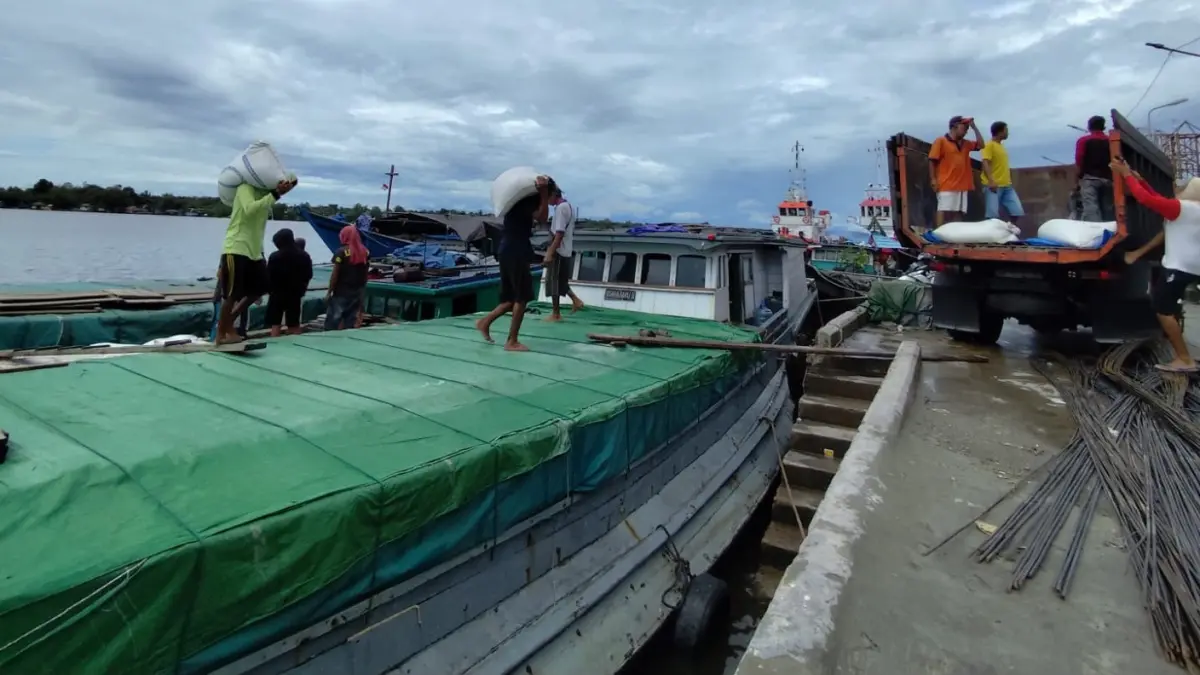 Perekonomian di Kota Sampit.(Miftah/kaltengpos.jawapos.com)