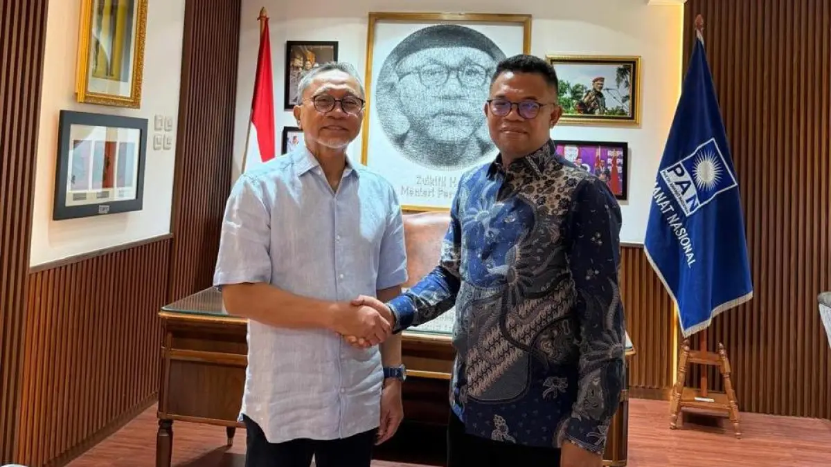 Abdul Hafid dipercaya memimpin PAN Kotim setelah menerima SK dari Ketua Umum DPP PAN, Zulkifli Hasan.(Dok Pribadi)