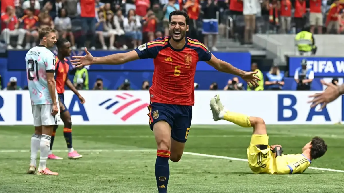 Timnas Spanyol melaju ke semifinal Piala Dunia FIFA 2026 usai menumbangkan Belgia dengan skor 2-1 dalam laga perempat final yang digelar di Stadion Los Angeles, Sabtu (11/7) dini hari WIB. (Sumber: Photo by Paul ELLIS/AFP)