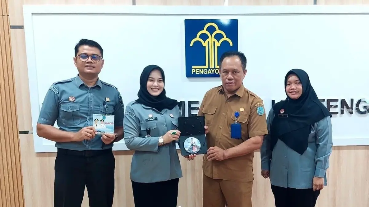 Pihak Dinas Pariwisata Lamandau bersama Kanwil Kemenkum Kalteng membahas kekayaan intelektual 13 lagu daerah.(Humas)