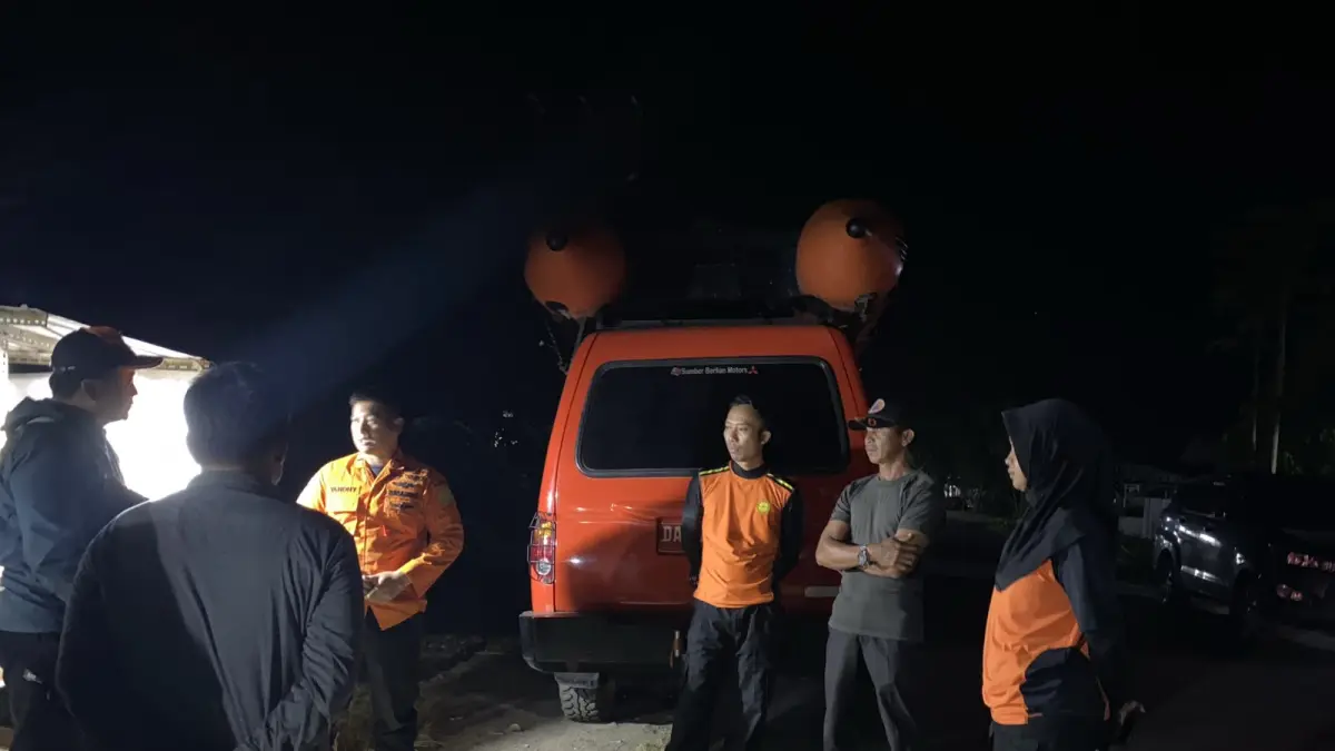 Tim SAR persiapan mencari keberadaan remaja hilang diterkam buaya.(Basarnas)