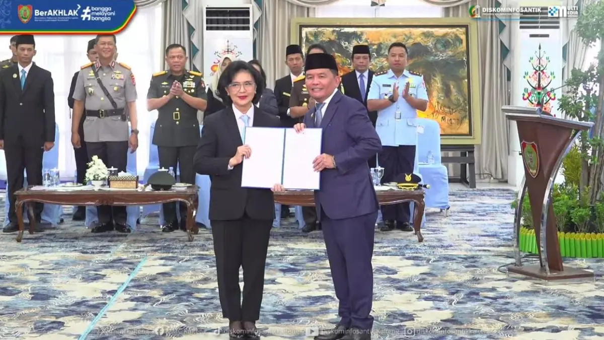Gubernur Kalimantan Tengah (Kalteng) H. Agustiar Sabran resmi melantik dr Linae Victoria Aden sebagai Sekretaris Daerah (Sekda)