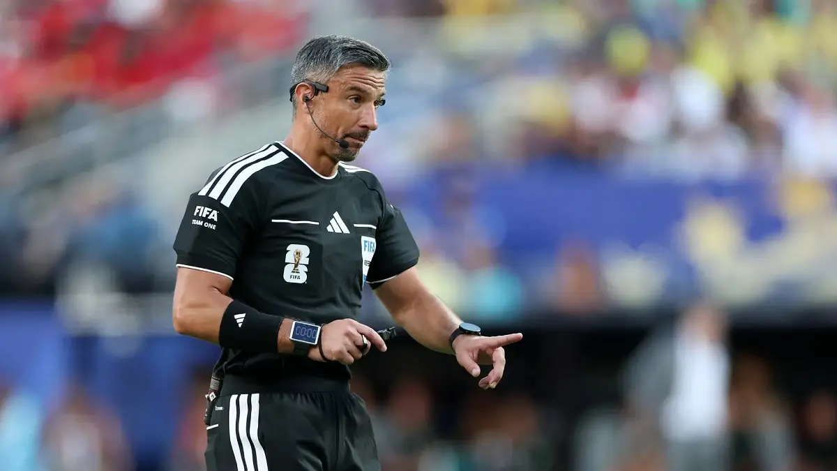 Pengadil lapangan asal Slovenia, Slavko Vincic, ditunjuk FIFA untuk memimpin jalannya pertandingan final Piala Dunia FIFA 2026 di New Jersey, Senin (20/7) dini hari WIB. (Sumber: © Stu Forster/Getty Images) 