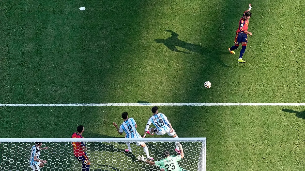 Timnas Spanyol kembali menyandang status juara dunia usai membungkam Argentina 1-0 di babak final melalui gol tunggal Ferran Torres di Stadion MetLife, New York, Senin (20/7/2026) dini hari WIB. (Sumber: AP Photo/Matt Slocum)