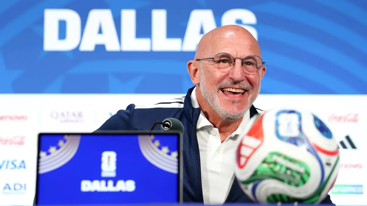Pelatih Spanyol Luis de la Fuente akhirnya bongkar rahasia keberhasilan timnya menaklukkan juara bertahan Argentina pada laga final Piala Dunia FIFA 2026 di MetLife Stadium, Senin (20/7/2026) dini hari WIB. (Sumber: Florencia Tan Jun/Getty Images)  