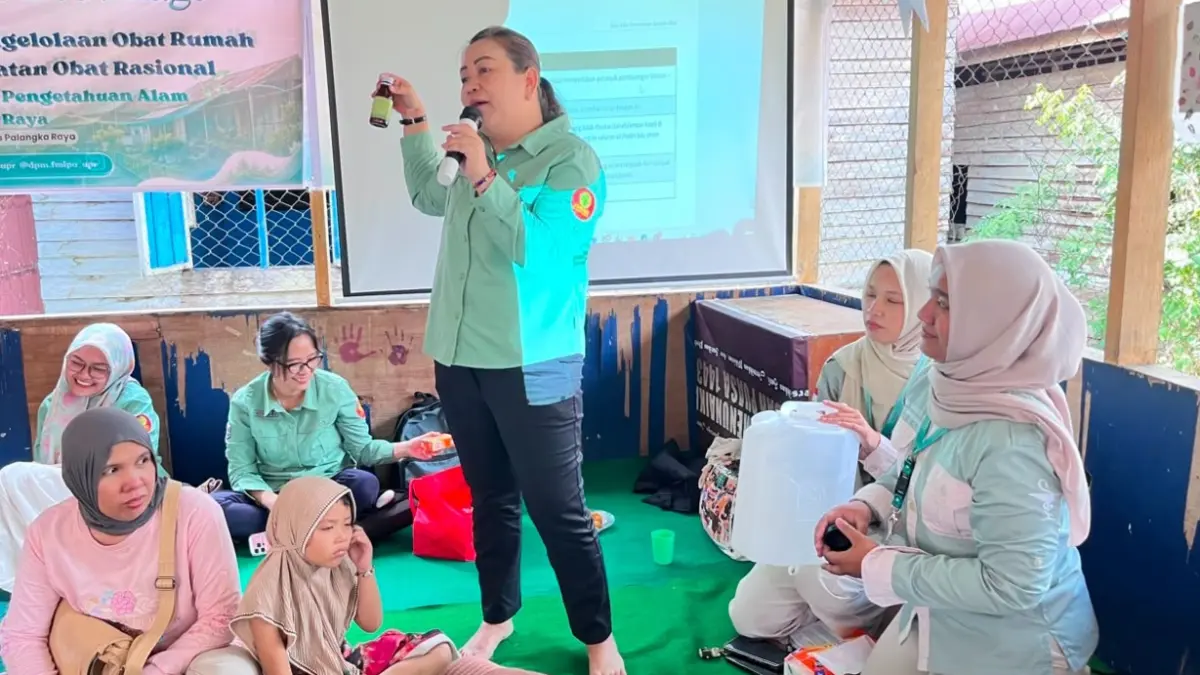 Apt. Ferayani, S.Farm., M.Si, saat melakukan penyuluhan, Selasa (21/7/2026)