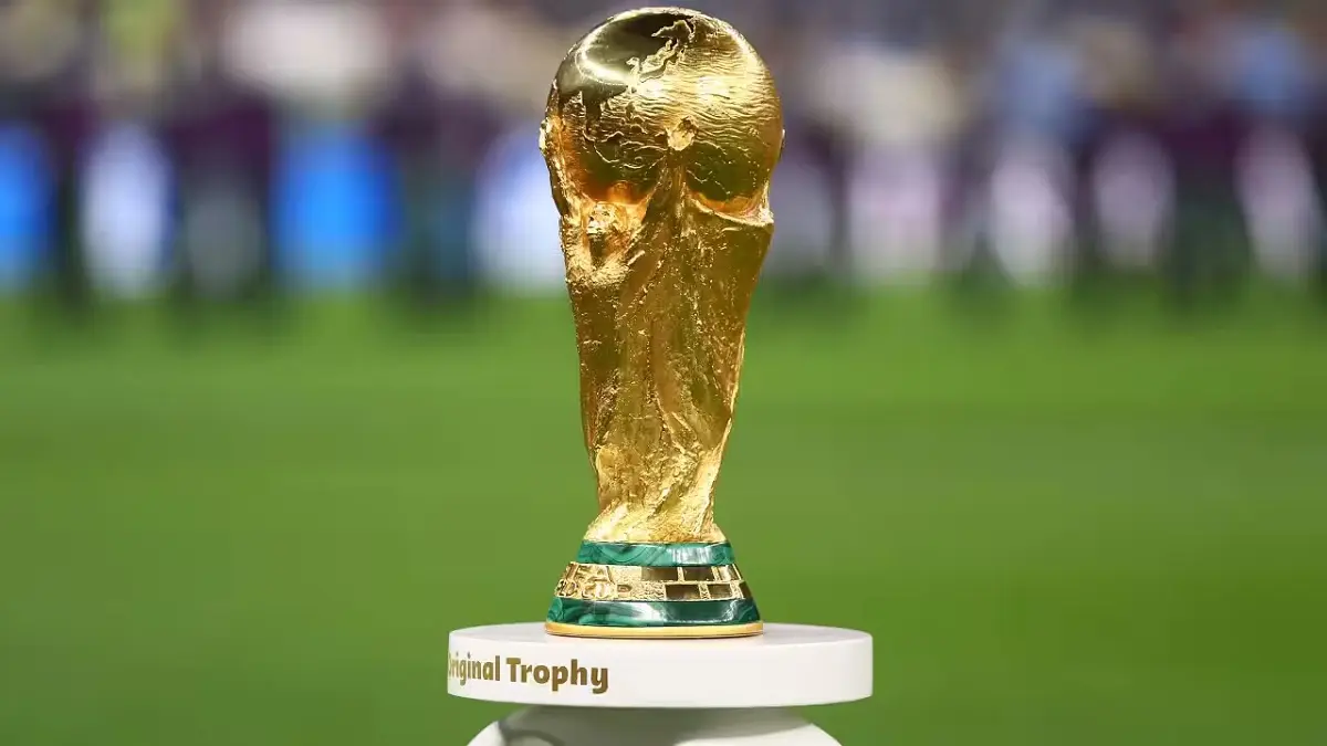 Piala Dunia 2030 akan menjadi edisi paling bersejarah karena digelar di enam negara dan tiga benua sekaligus. Simak jadwal, tuan rumah, serta alasan historis di balik keputusan FIFA. (Sumber: Chris Brunskill/Fantasista/Getty Images)