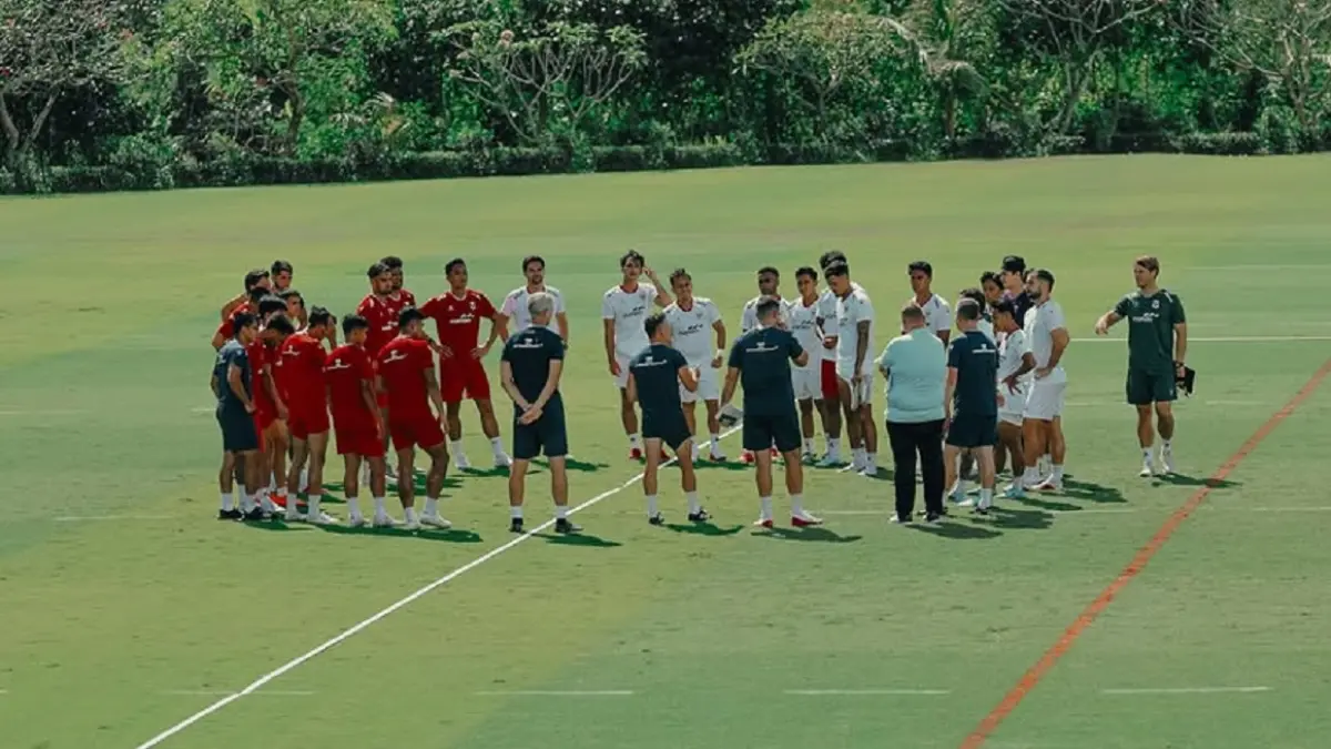 Timnas Indonesia kembali memburu gelar juara Piala AFF 2026 setelah enam kali menjadi runner-up. Simak perjalanan Garuda, persiapan John Herdman, dan peluang di Grup A. (Sumber: Instagram @donytripamungkas)