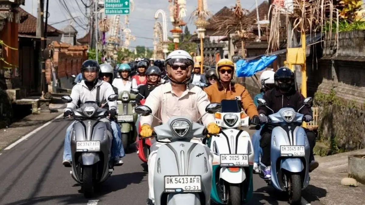 Yamaha Indonesia sukses mengajak ratusan anak muda Bali untuk riding dan seru-seruan bareng lewat aktivitas Classy Hangout Day bersama Grand Filano Hybrid, belum lama ini.