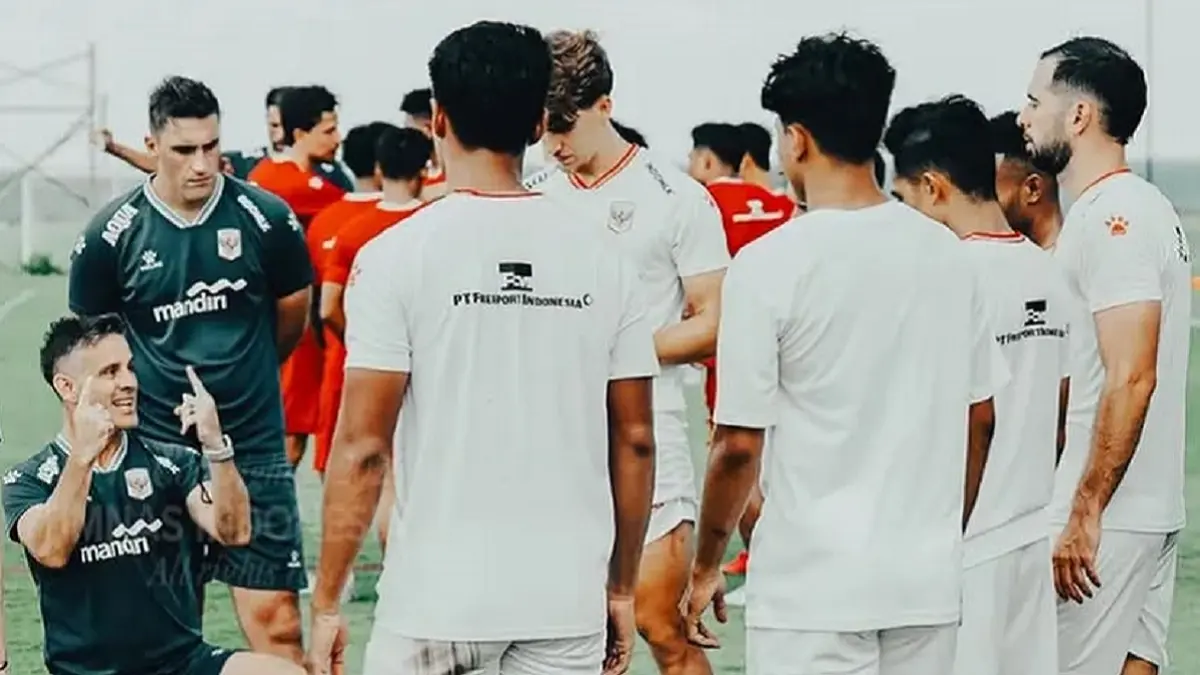 Timnas Indonesia mencatat rekor baru dengan membawa 12 pemain naturalisasi ke Piala AFF 2026. Jumlah tersebut menjadi yang terbanyak dalam sejarah keikutsertaan skuad Garuda di ajang ASEAN. (Sumber: Instagram @pemain.keduabelass)