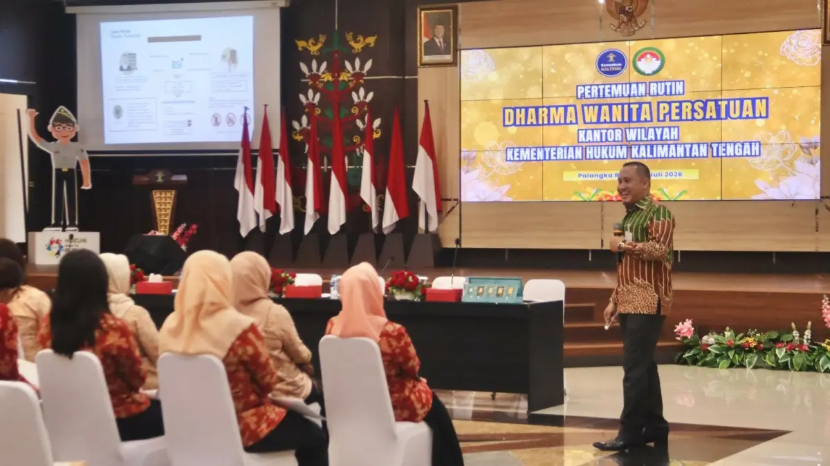 Branch Manager BSI Cabang Palangka Raya, Deni Ramadhan memberikan edukasi keuangan.(Humas)