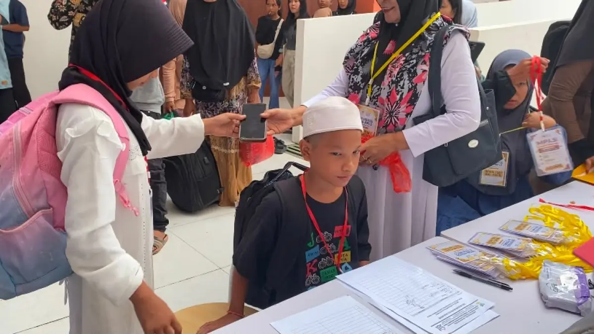 Peserta didik baru Sekolah Rakyat di Kotim.(Miftah/kaltengpos.jawapos.com)