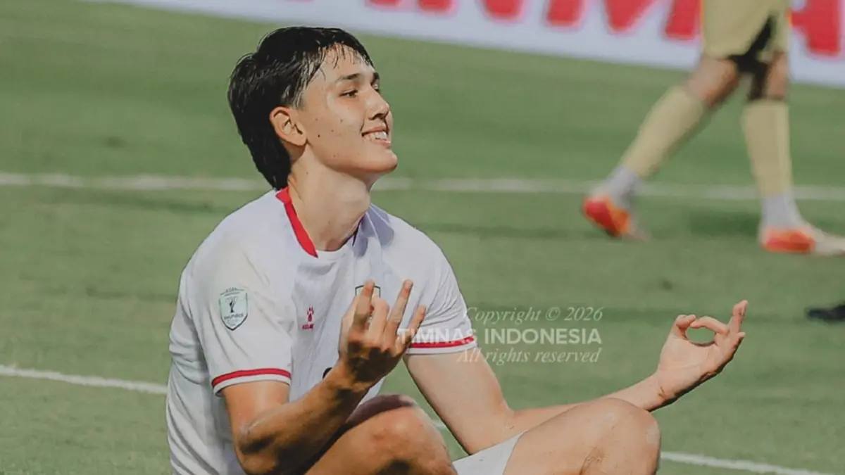 Striker Timnas Indonesia Mitchell Baker berselebrasi usai mencetak gol penutup bagi Garuda saat membungkam Timor Leste 3-0 pada laga Grup A Piala AFF 2026 di Stadion Chonburi, Thailand, Jumat (31/7/2026). (Sumber: Instagram @timnasindonesia)  