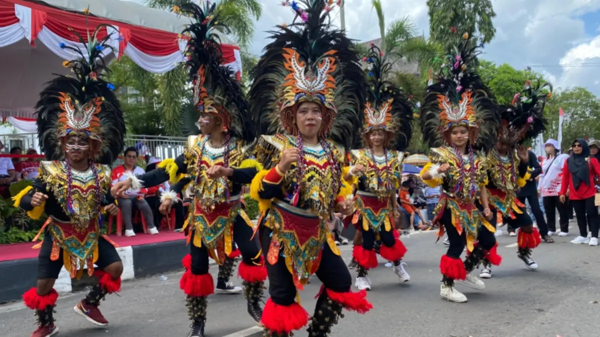 Pawai pembangunan HUT RI ke-80 tahun 2025 lalu.(Miftah/kaltengpos.jawapos.com)
