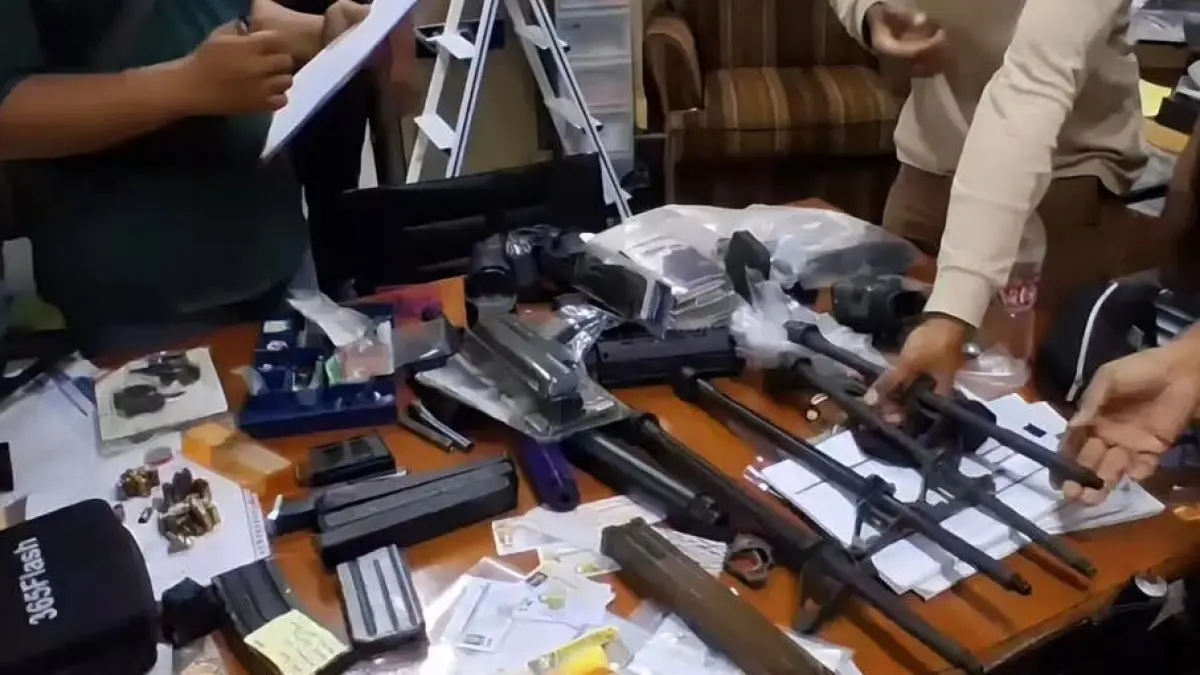 Ratusan senjata api ditemukan di sekolah swasta di Jakarta.(Instagram)