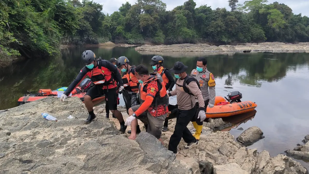 Tim SAR Gabungan Akhirnya menemukan korban tenggelam di Sungai Bulik.(Humas)