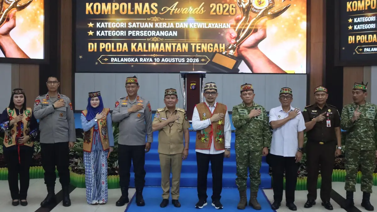 Komisioner Kompolnas Dr. Yusuf Warsyim saat akan menjalani visitasi dan penilaian lapangan Kompolnas Award 2026.(Humas)