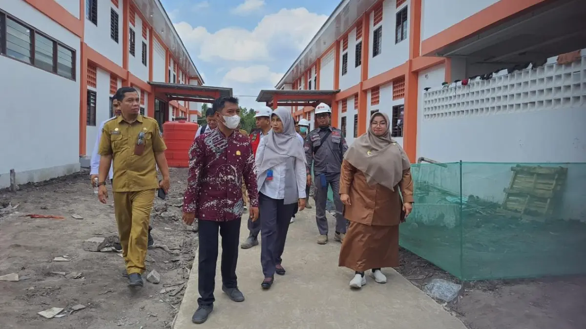 Pihak BPKP memantau sekolah rakyat di Kotim.(Miftah/kaltengpos.jawapos.com)
