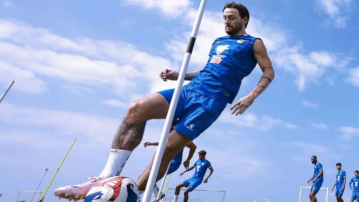 Empat pemain Persib Bandung mengalami cedera usai Piala Presiden 2026. Tiga pemain mulai pulih, sementara Luciano Guaycochea masih absen latihan. (Sumber: Instagram @persib)